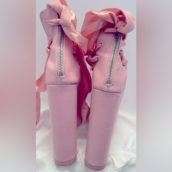 Y.R.U - Pink Ballet Bae Platforms - SIZE 7 Women’s - Picture 4 of 7